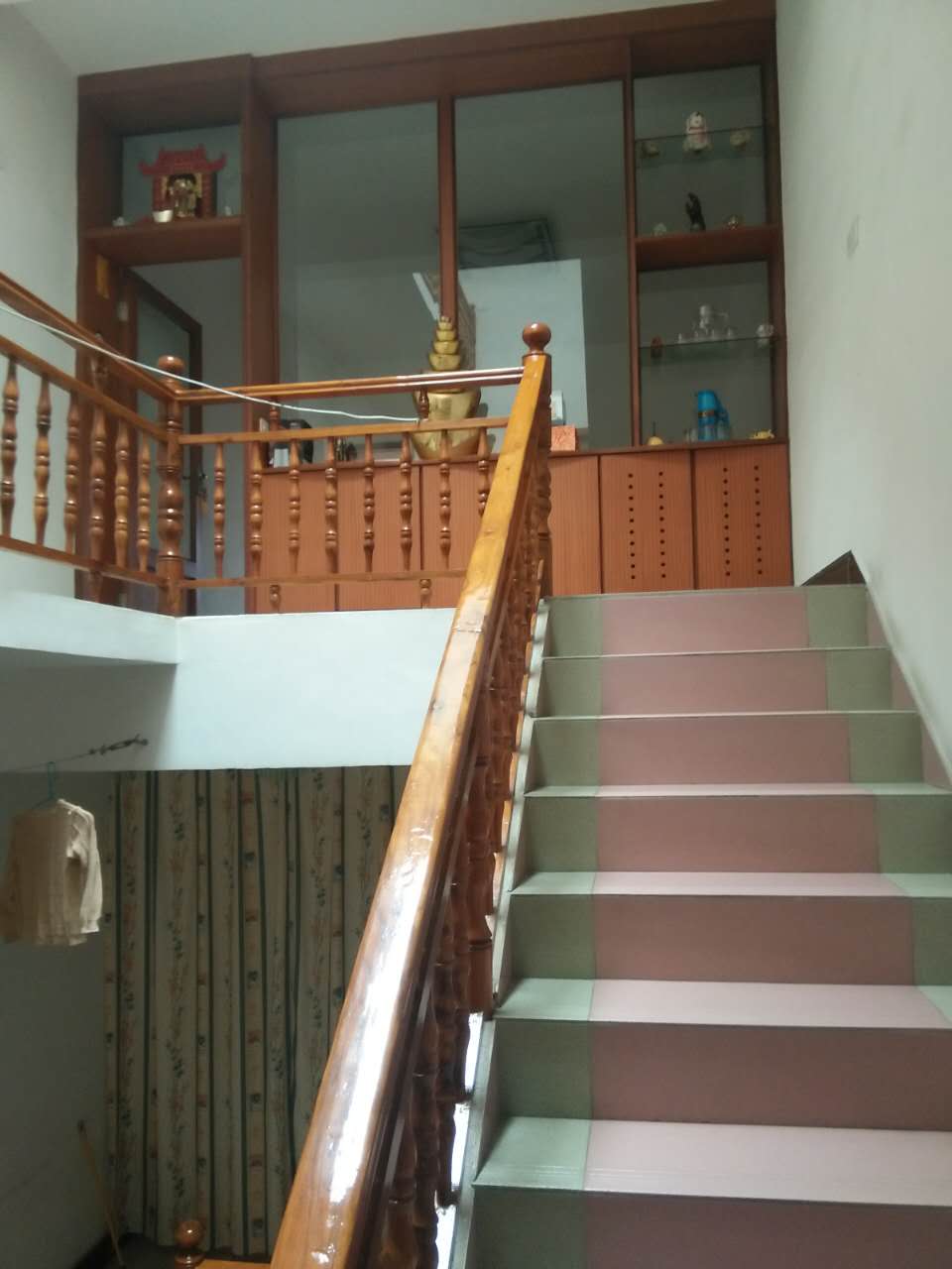 个人自建门面房纯土地占有面积400平方有多总共有三层楼