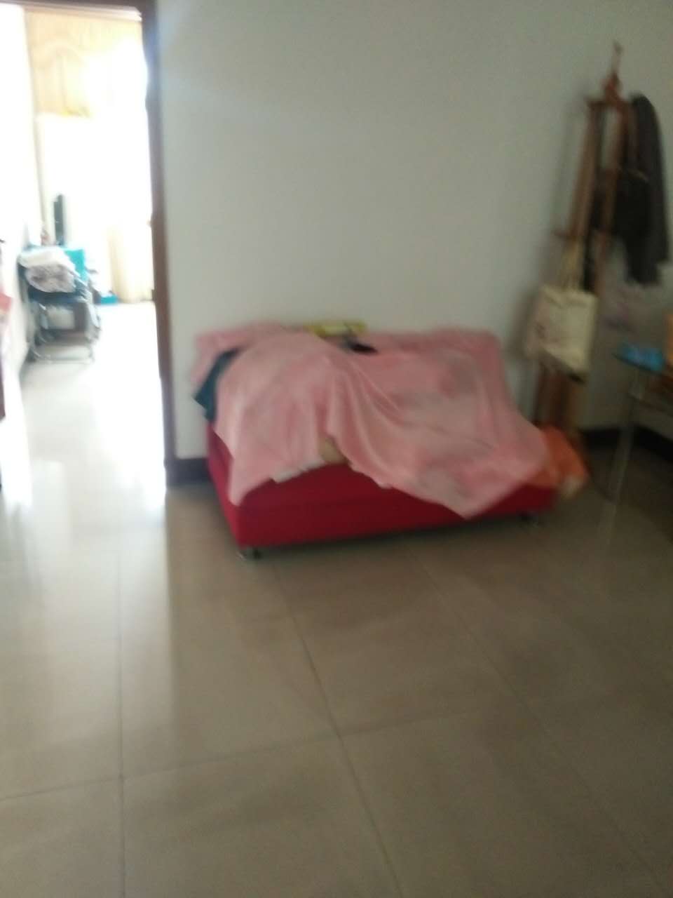 个人自建门面房纯土地占有面积400平方有多总共有三层楼