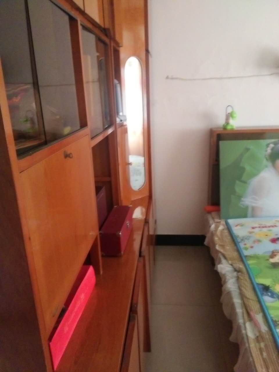 个人自建门面房纯土地占有面积400平方有多总共有三层楼