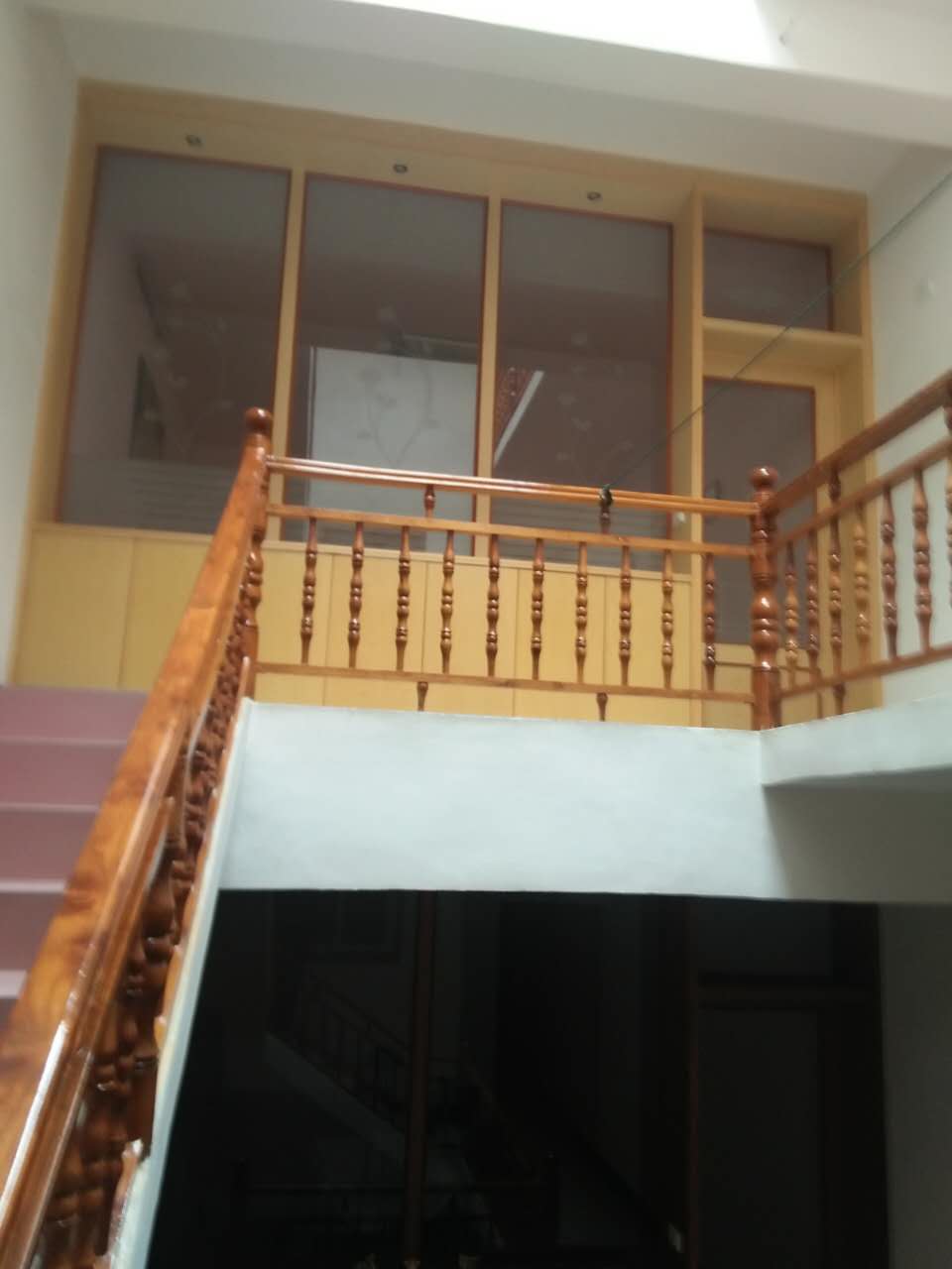 个人自建门面房纯土地占有面积400平方有多总共有三层楼