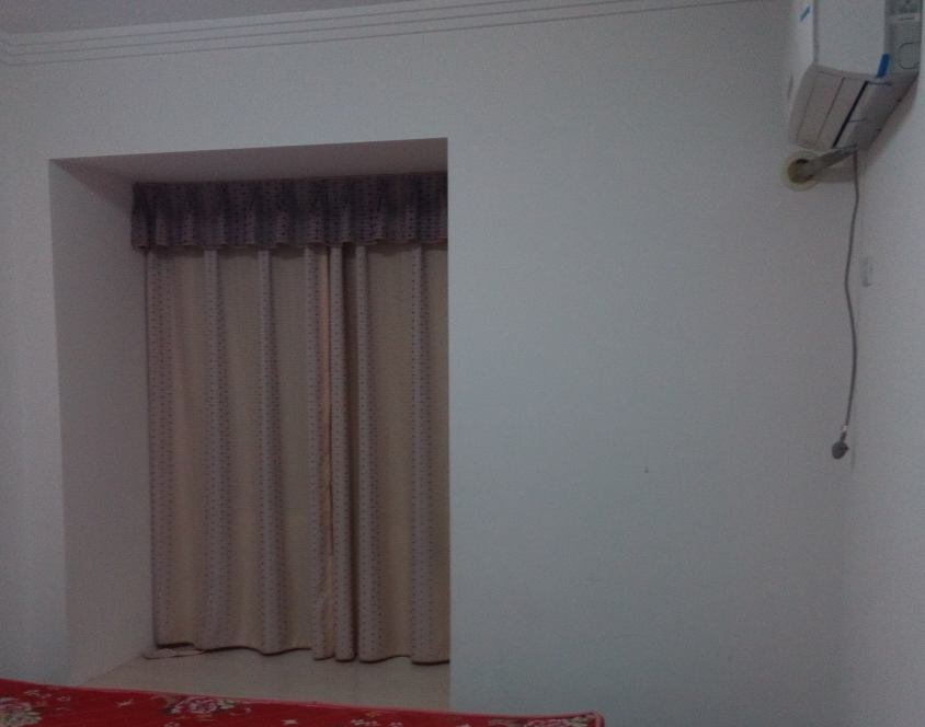 漫城林语精装房出租