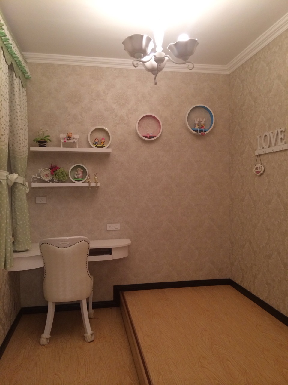 中央华府 精装房拎包入住