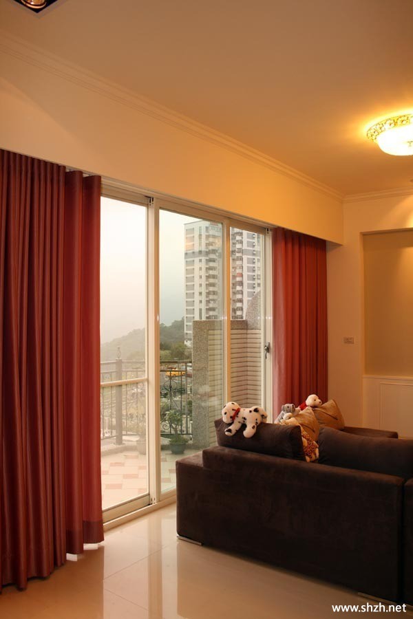 一中对面漫城林语