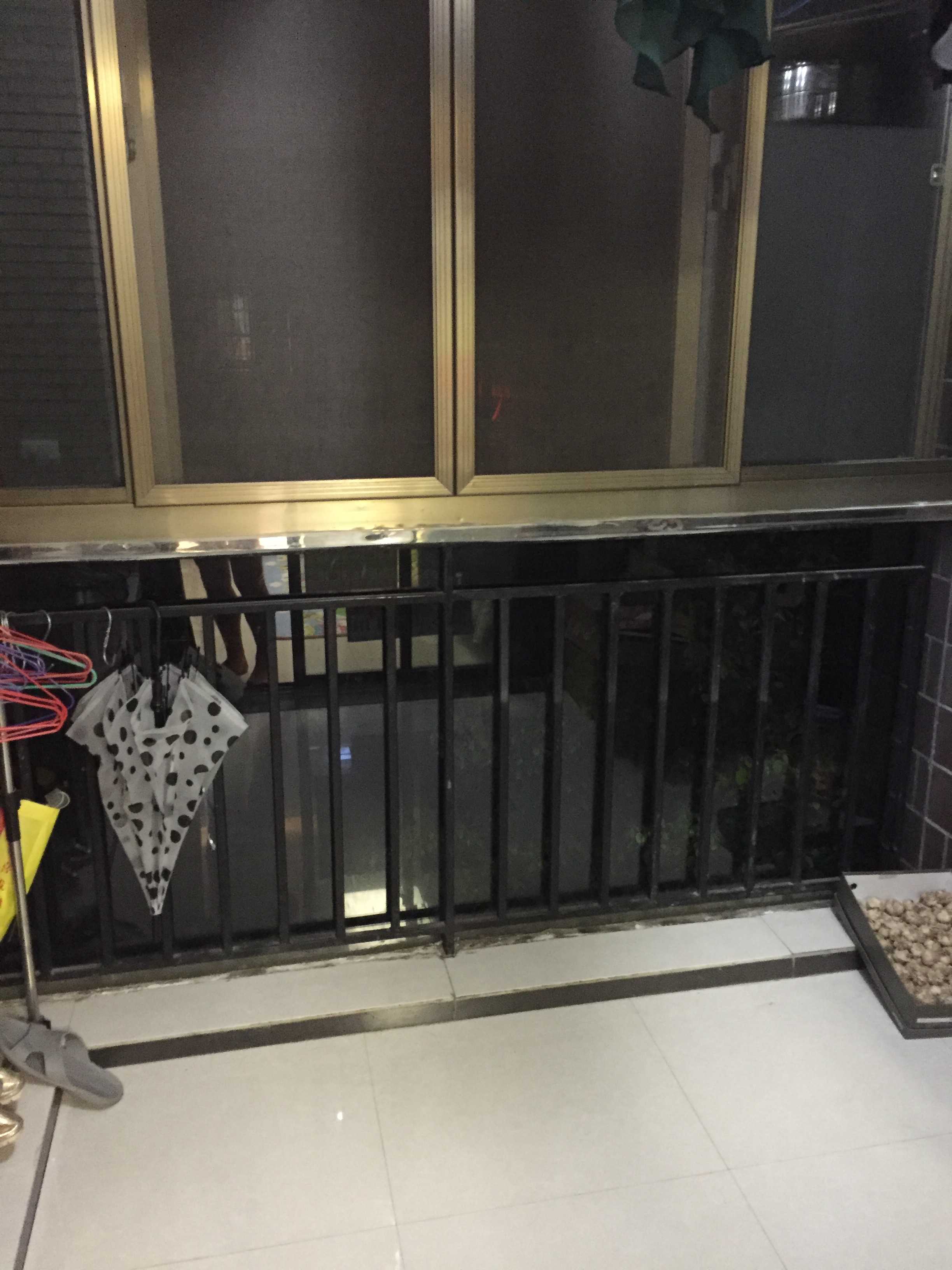 金诚花园3室2厅2卫带家电家具整套出售