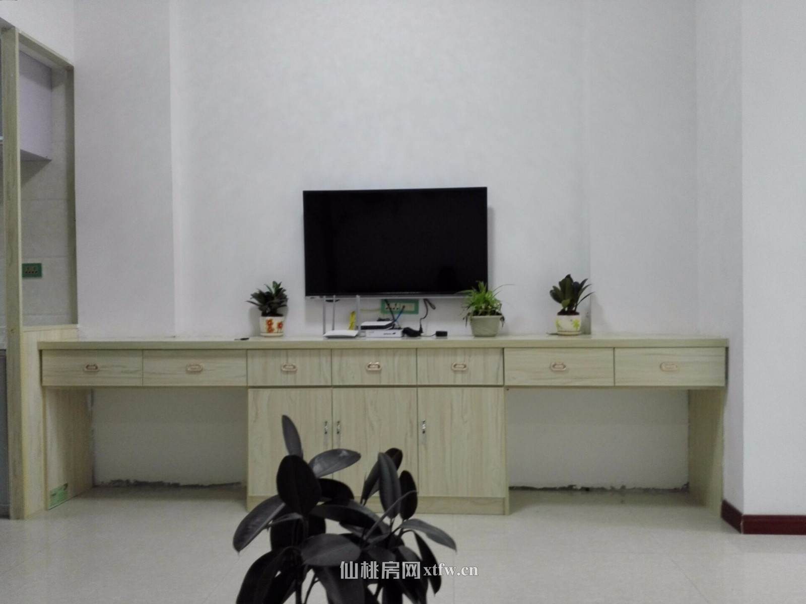 仙桃中学对面学府公寓