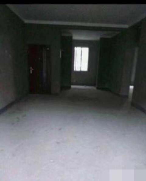 绿地华庭毛坯现房，环境美丽哦