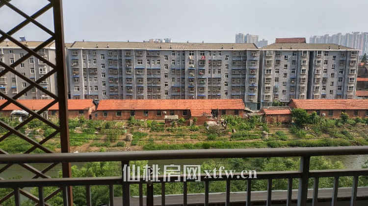 水云间三室两厅两卫