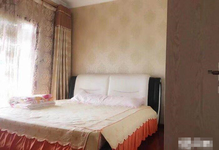 阳光田园国际电梯房，两证齐全，拎包入住！