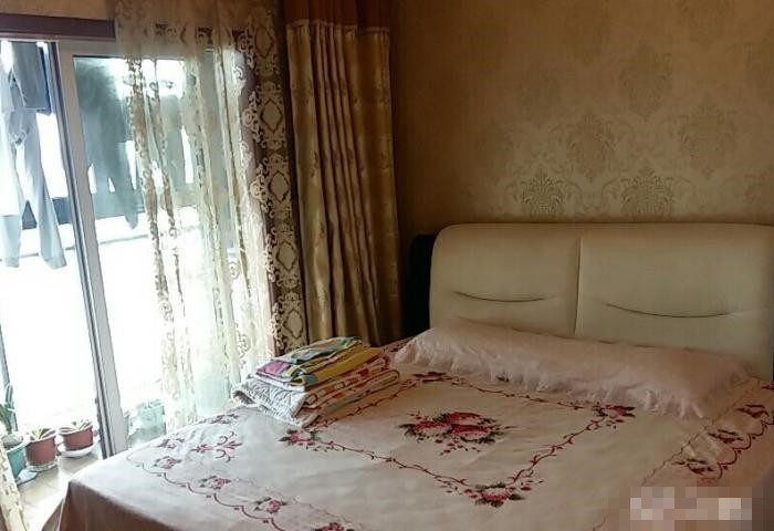 阳光田园国际电梯房，两证齐全，拎包入住！