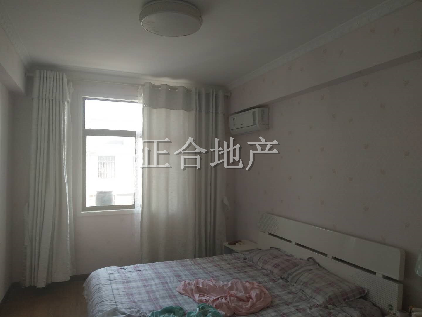 金诚花园精装大三房，产证满五，拎包入住！