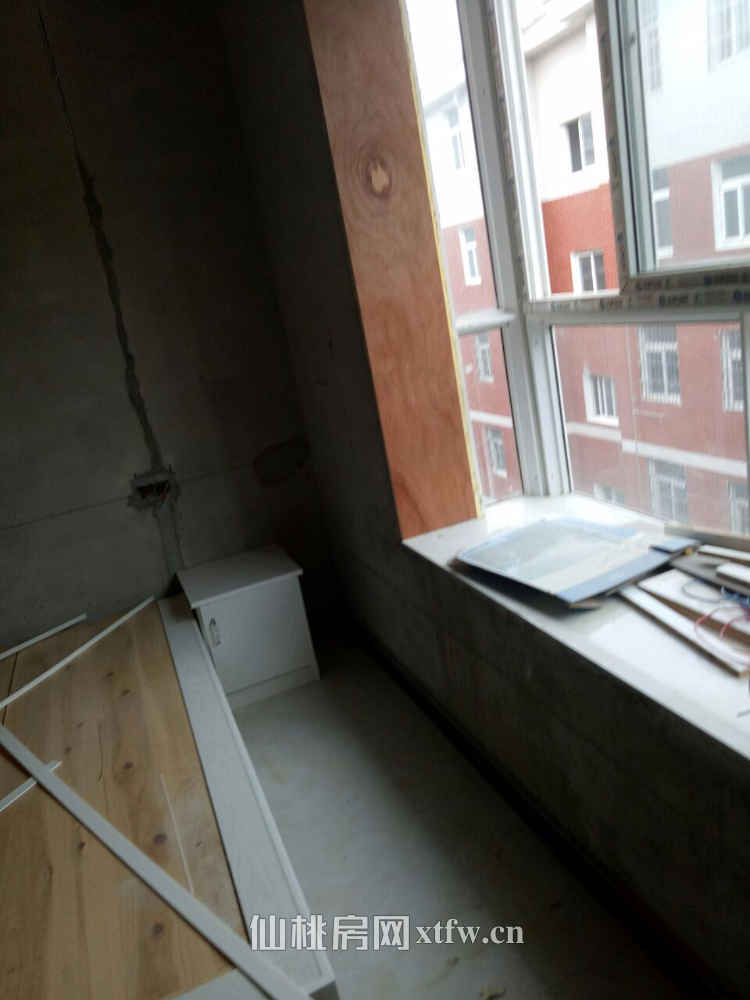 好房子看了就知道，正街道旁边有小学，幼儿园，菜市场，