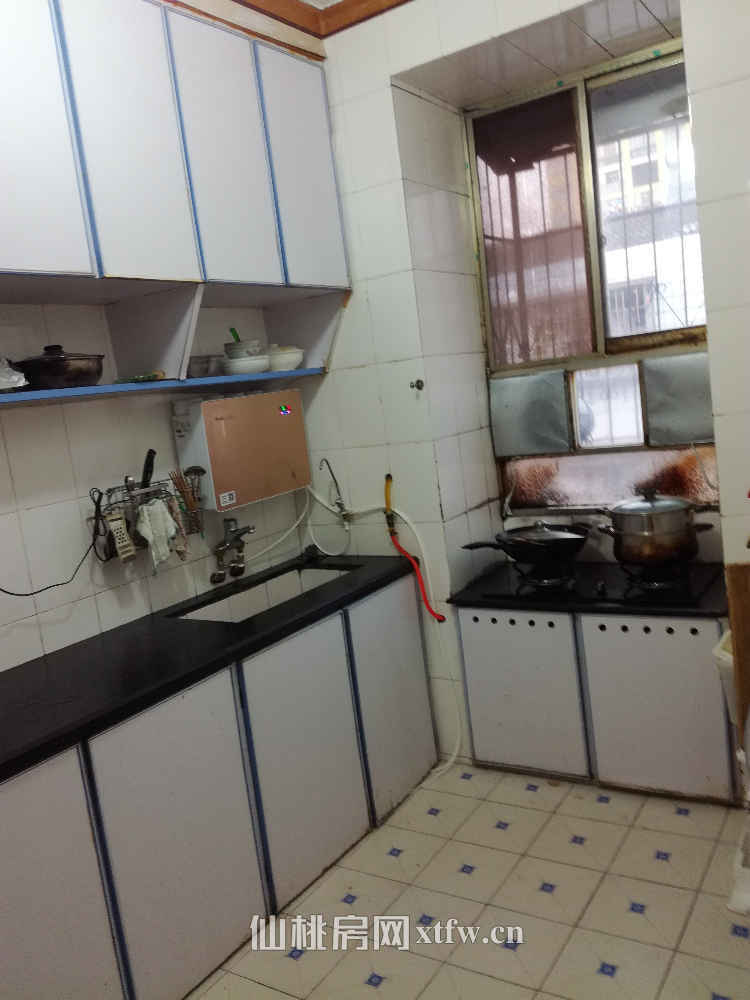 永乐小区个人房东低价急售，速联。