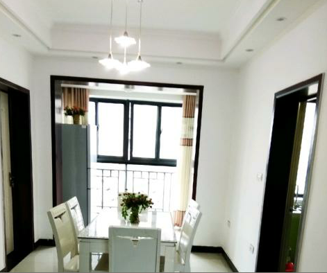 香格里拉精装三房，两证齐全，好房哦！