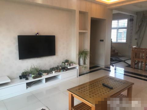 香岸华府精装复式楼，环境好，拎包入住！