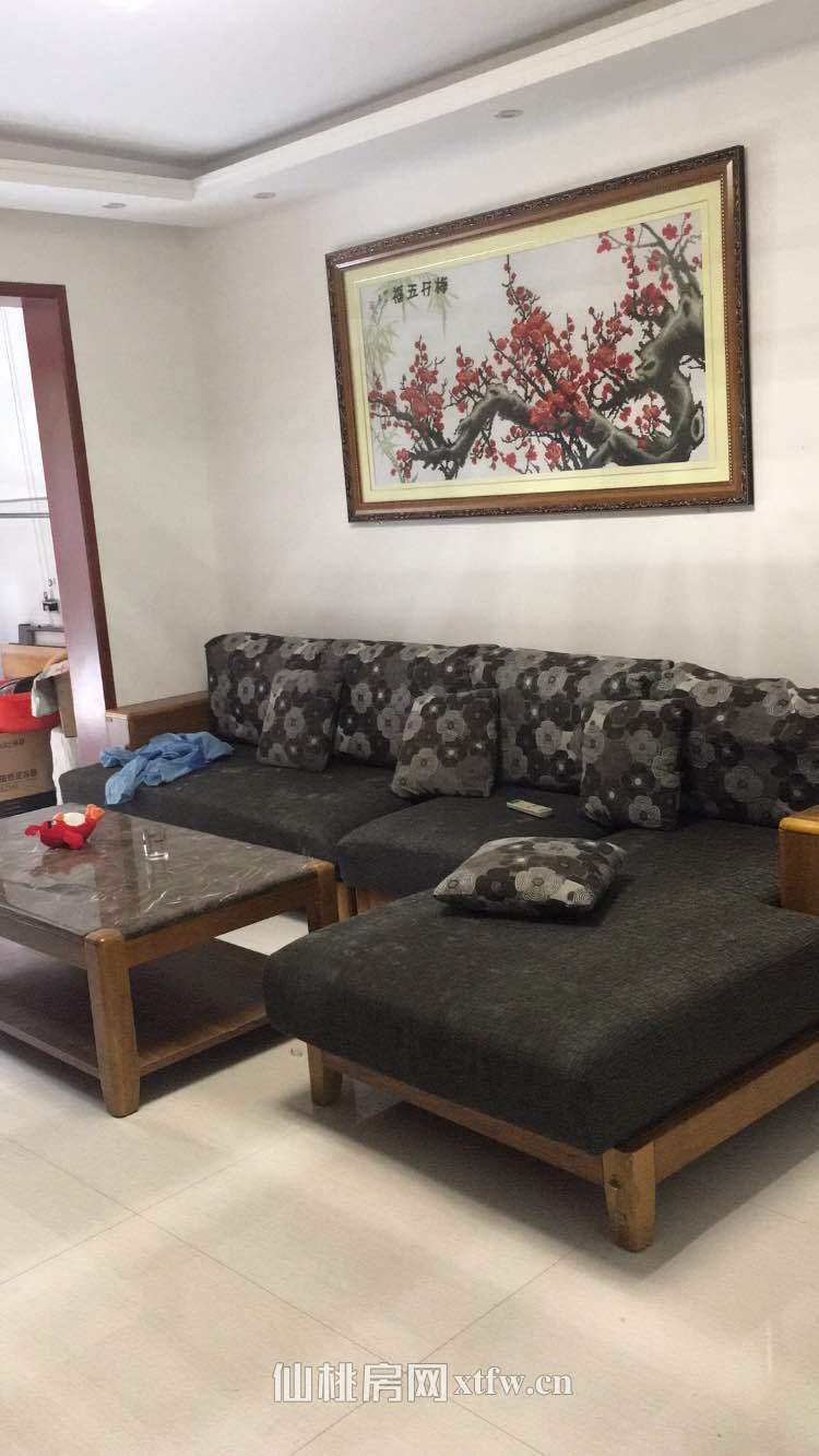 翰林公馆，一中对面 房坐北朝南