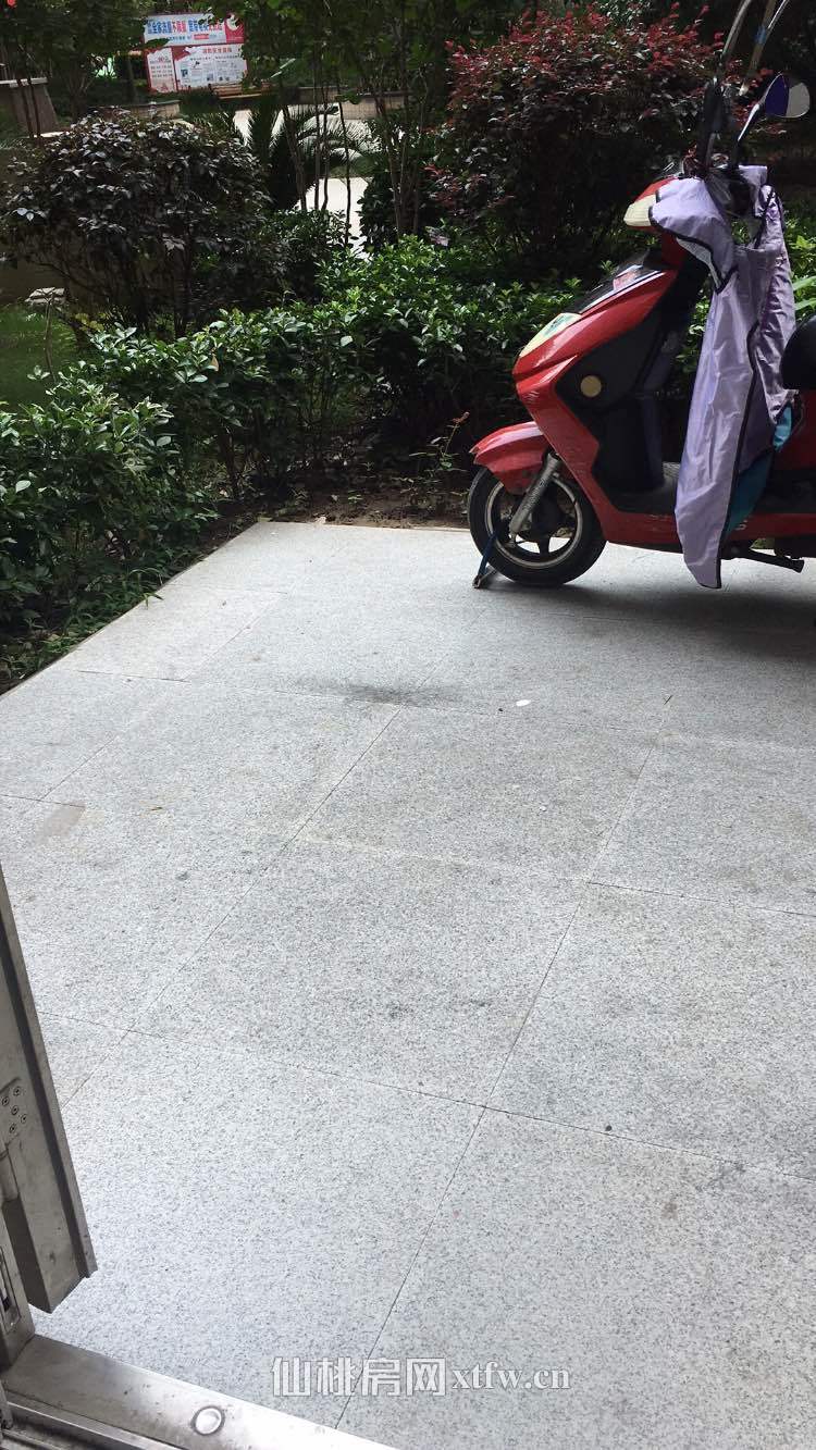 翰林公馆，一中对面 房坐北朝南