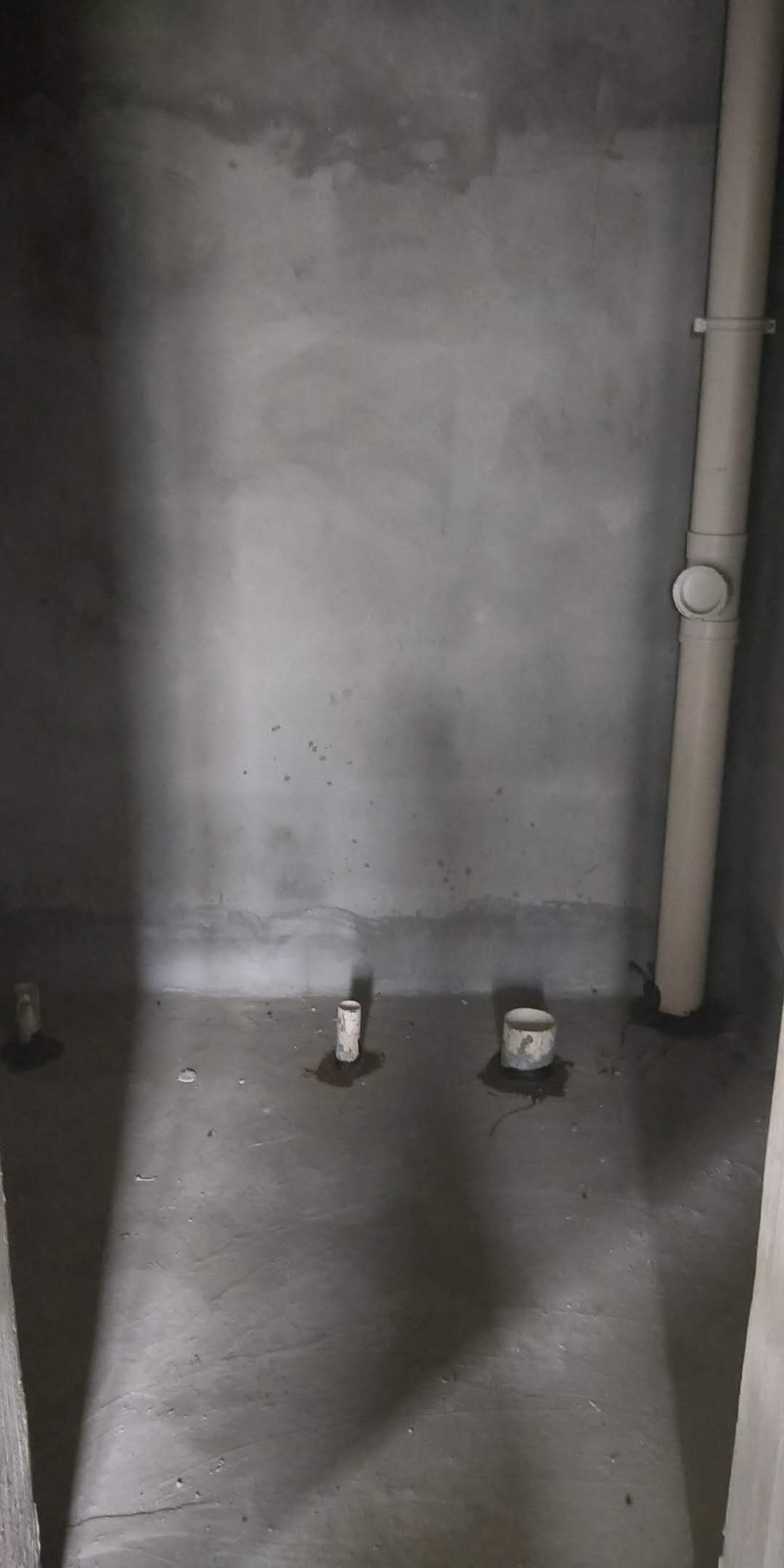 绿地华庭毛坯优质房源，两证满5年！