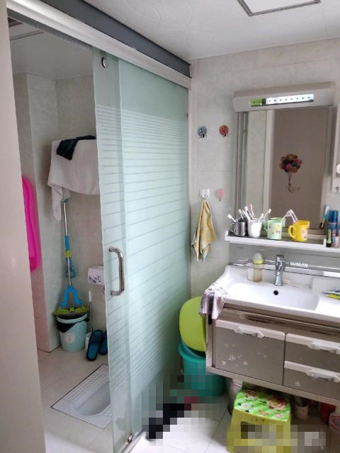 圣淘沙精装房，两证齐全，可 过户！