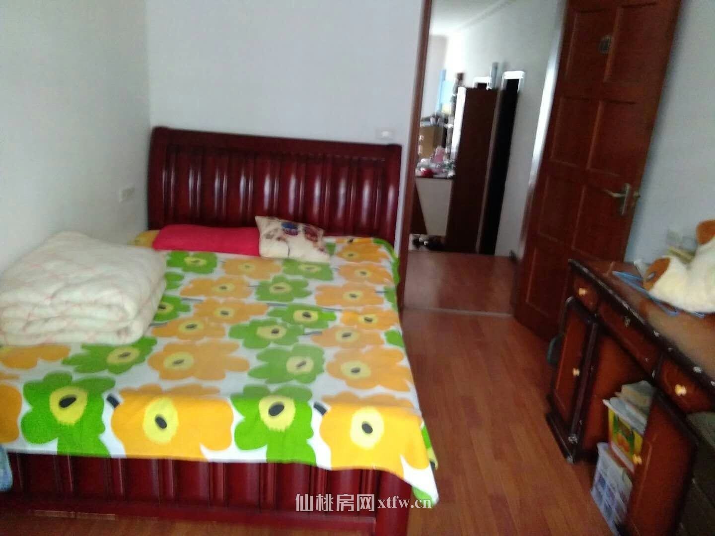 宏运名居步梯房出售