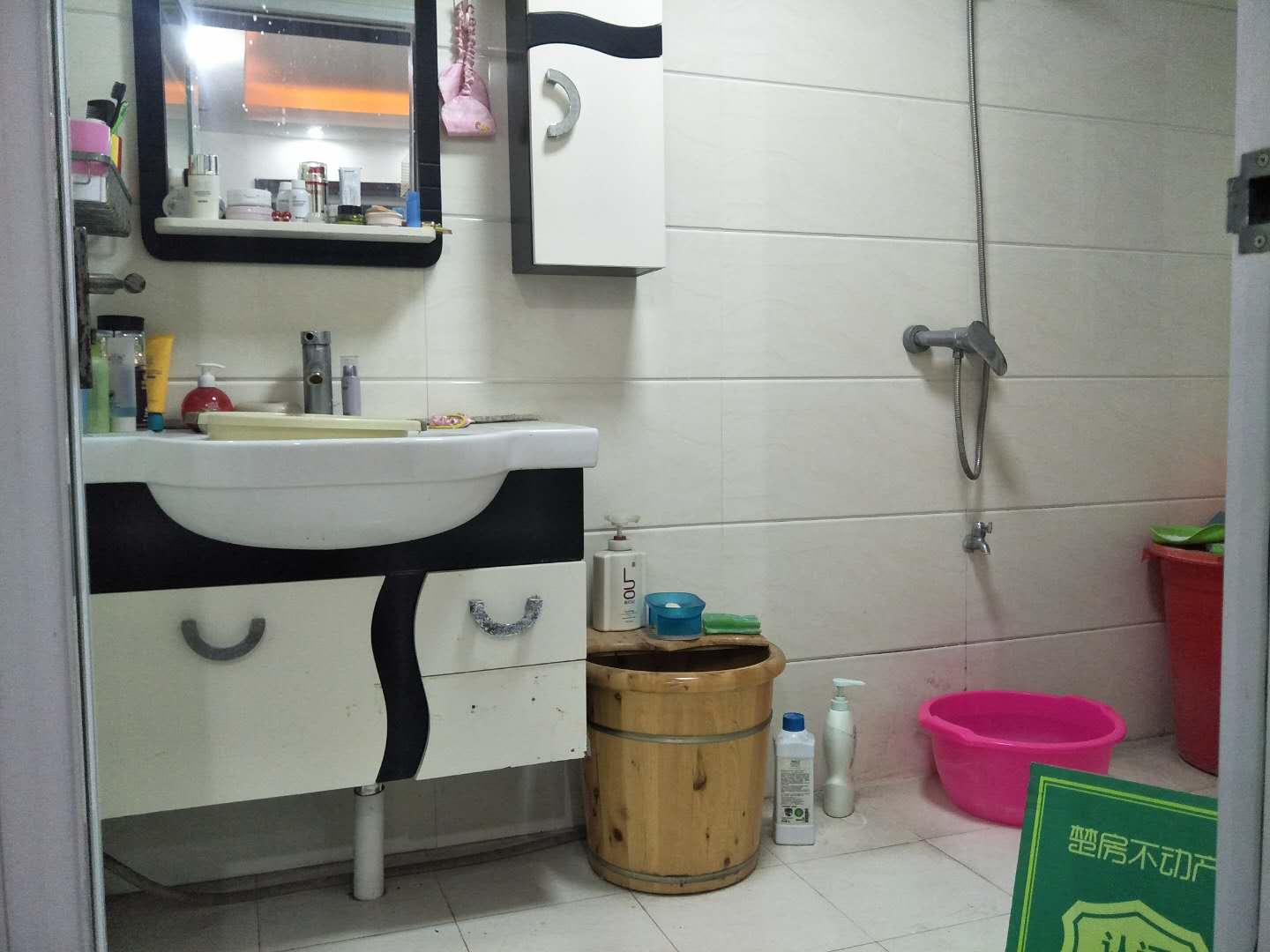 城西幼儿园附近绿洲花苑精装3室2厅2卫诚意出售装修考究生活便利