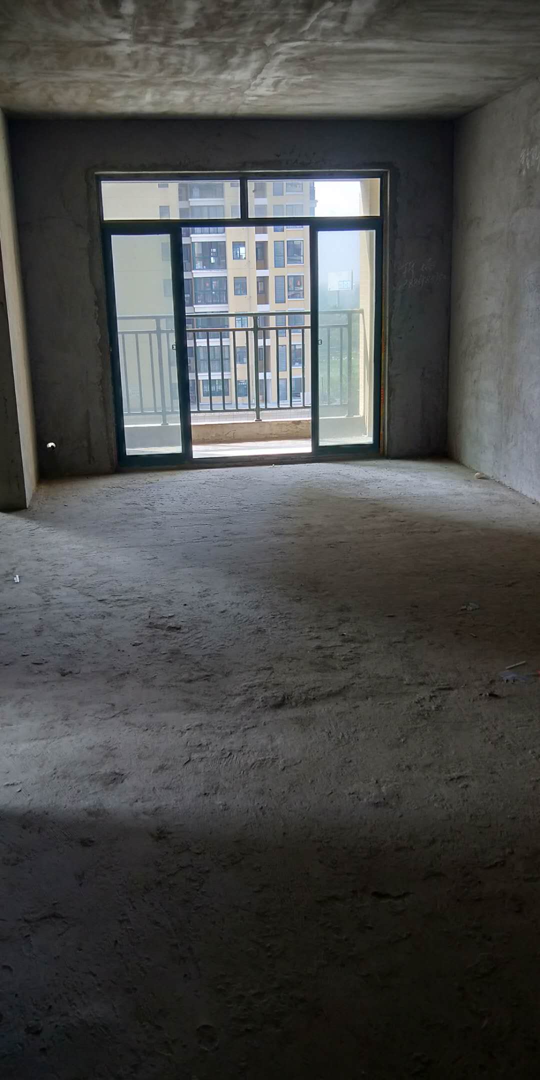 新城一号电梯房，户型好，价格优哦！