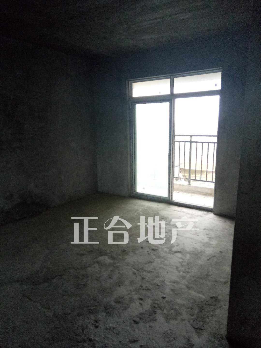 上苑一品现房，楼层好，不动产在手，可按揭！