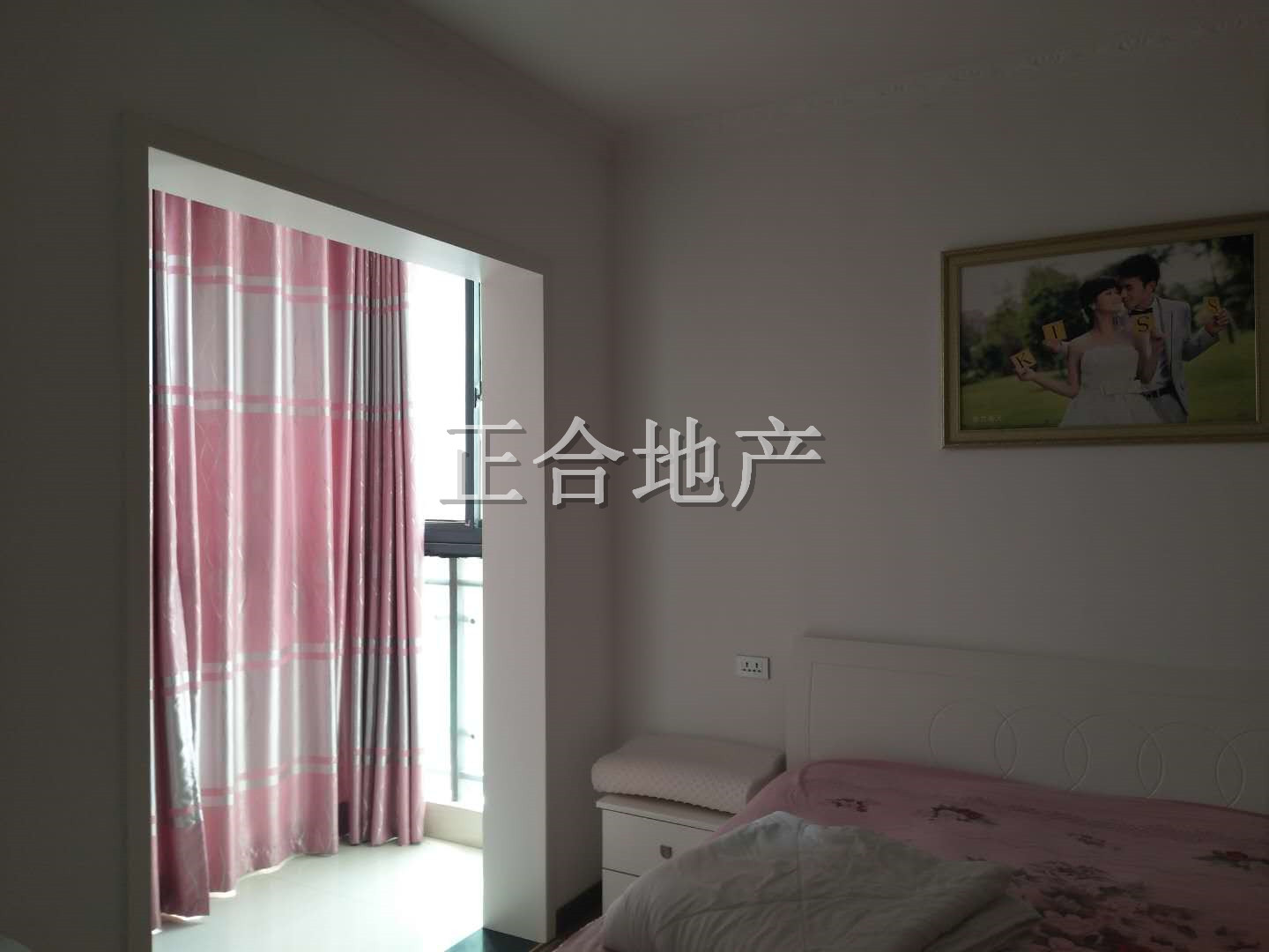 福星城精装二房，证件齐全，价格优！