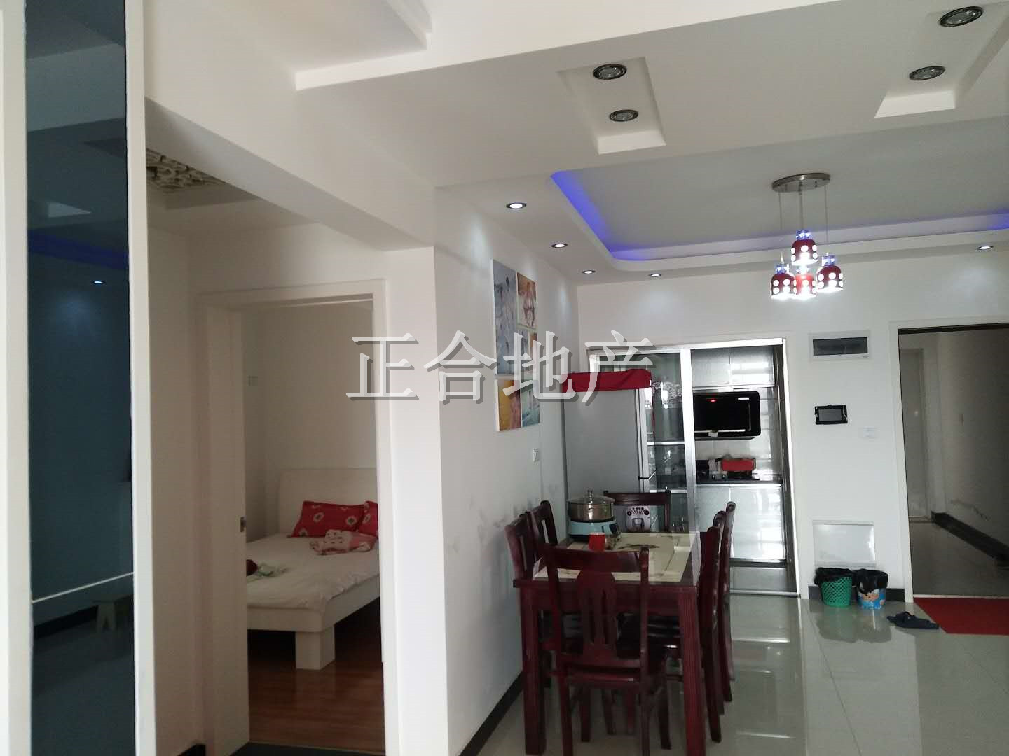 福星城精装二房，证件齐全，价格优！