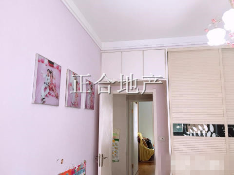 三丰鼎城精装三房，采光好，证件全！