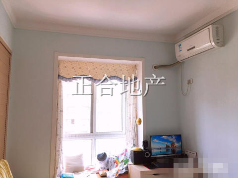 三丰鼎城精装三房，采光好，证件全！