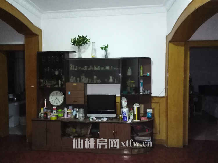 仙桃大道（客运站附近）家电家具齐全拎包即住5楼3室一厅一厨一卫