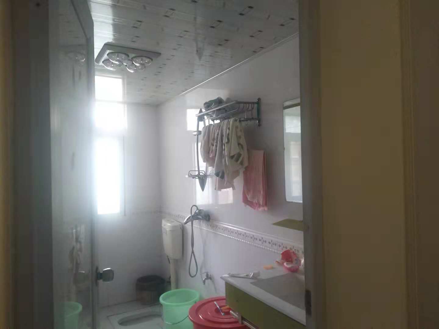 安泰小区装修现房，环境好，价格低！