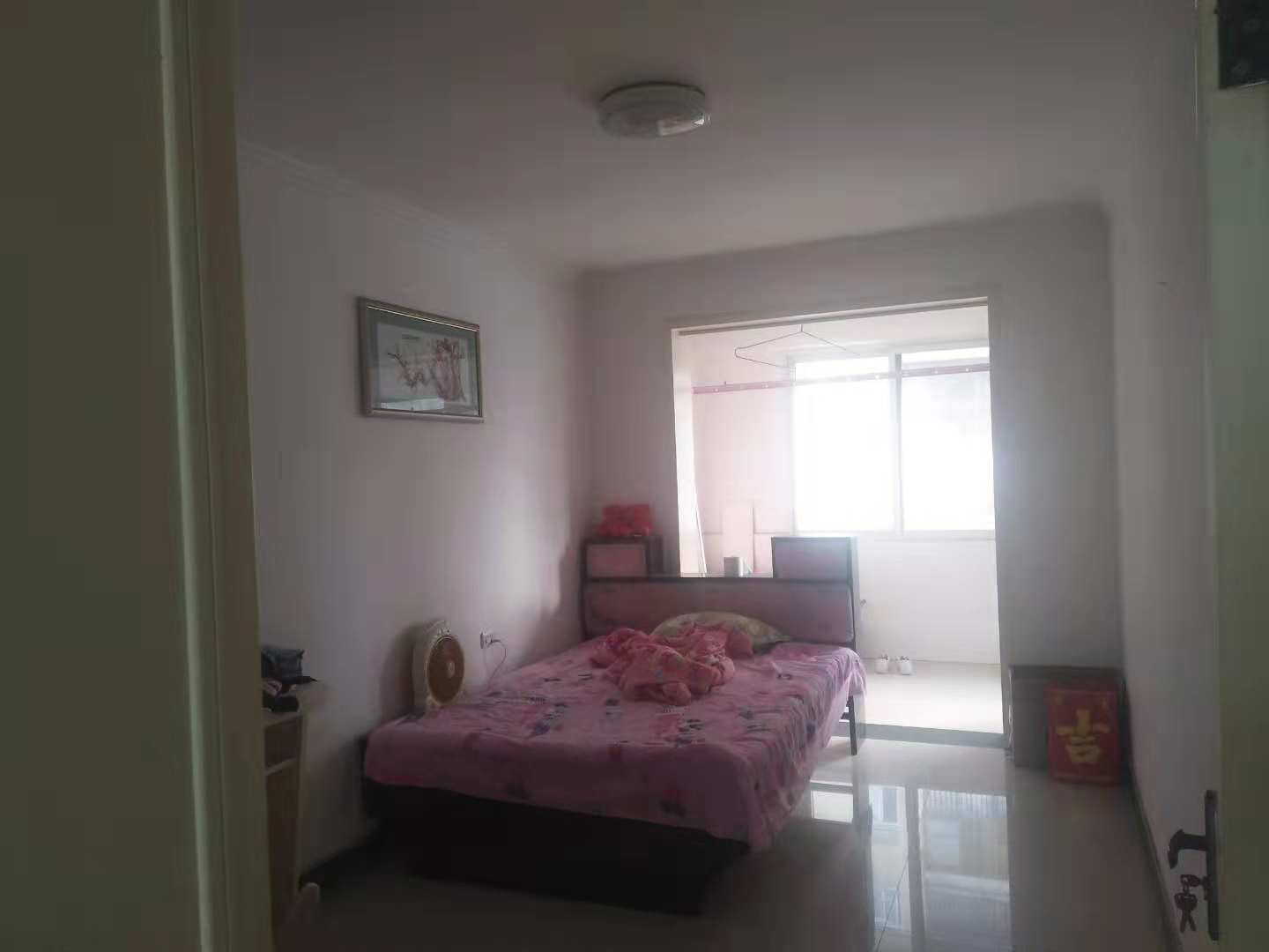 安泰小区装修现房，环境好，价格低！