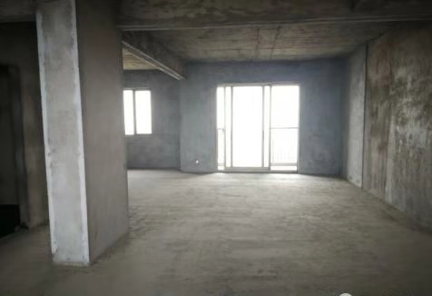 锦绣江山毛坯现房，楼层好，证件齐全！