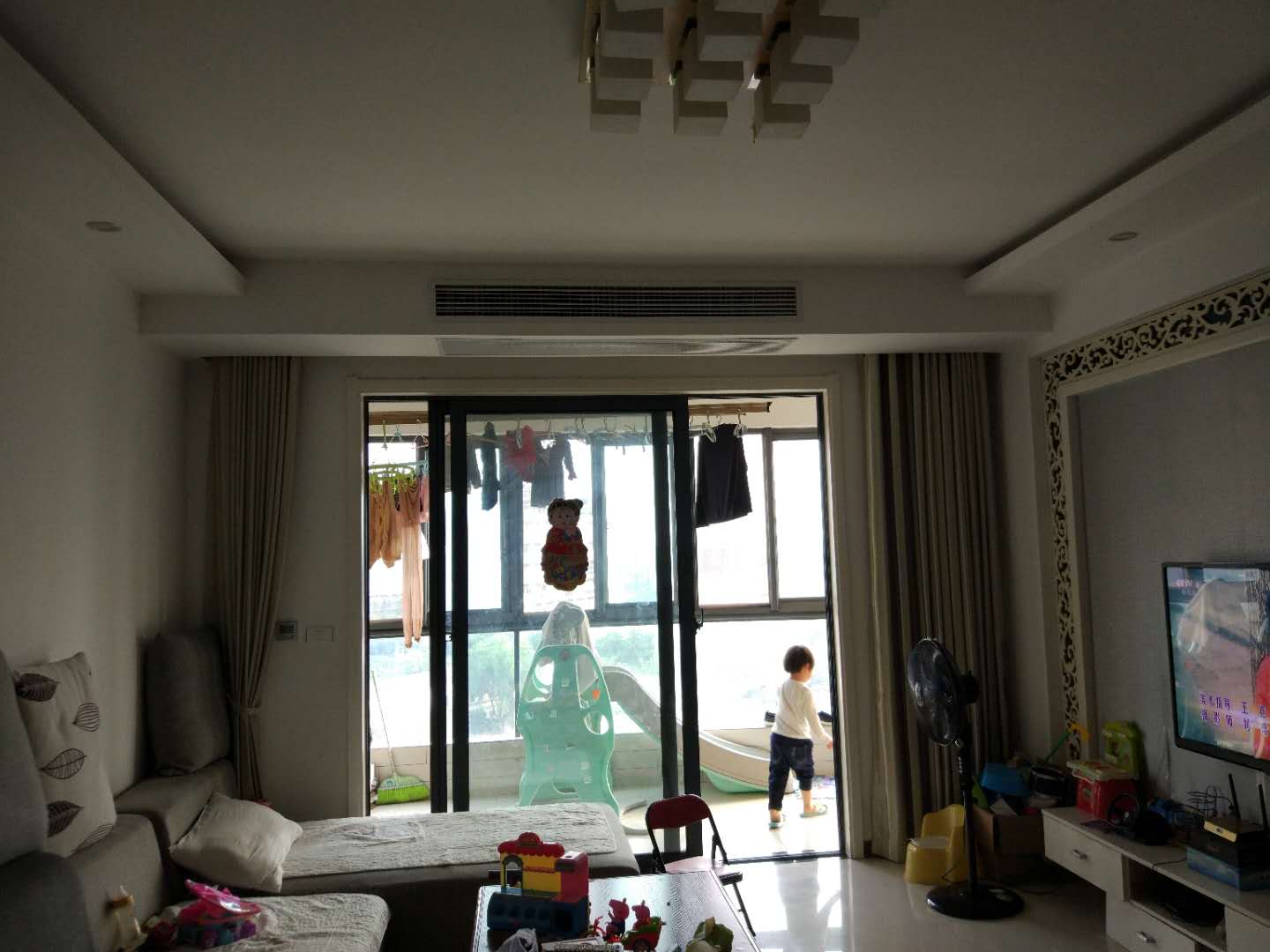 御台公馆精装三房，拎包入住！两证全！