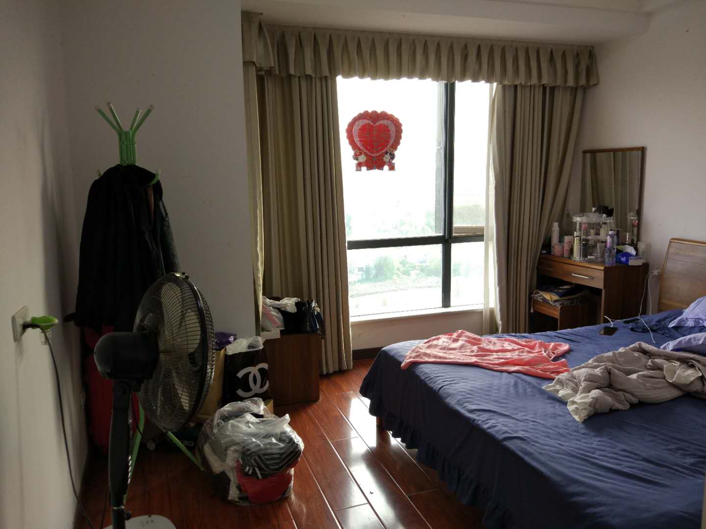 御台公馆精装三房，拎包入住！两证全！