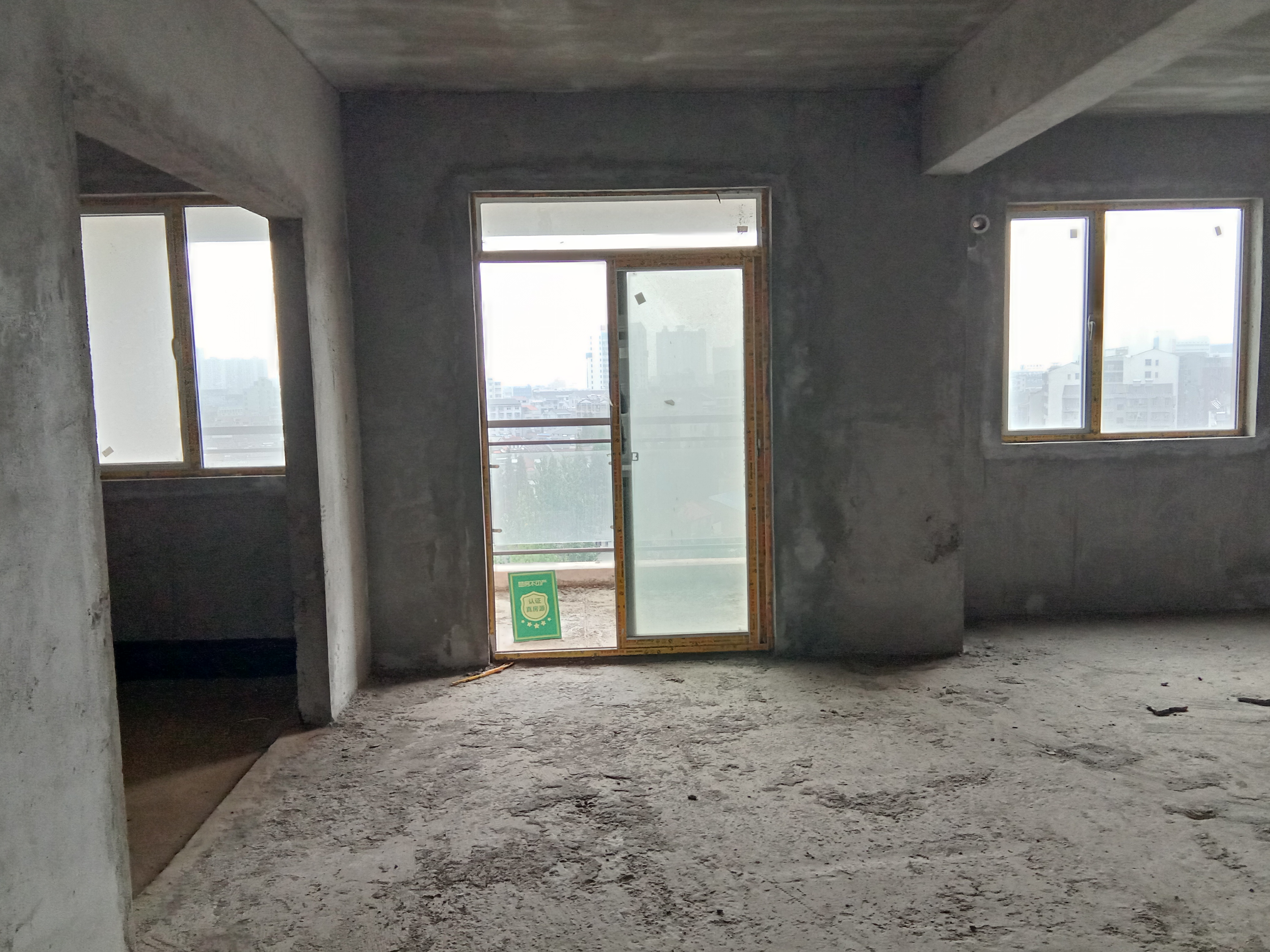 沔阳公馆好户型步梯大三房毛坯，城南核心地段