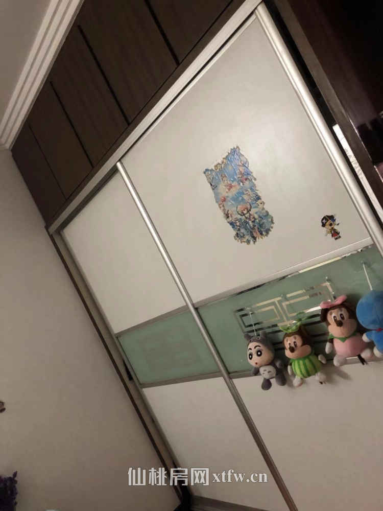 汪洲桥旁农行附近与市公安局宿舍相邻，设有2道防盗门