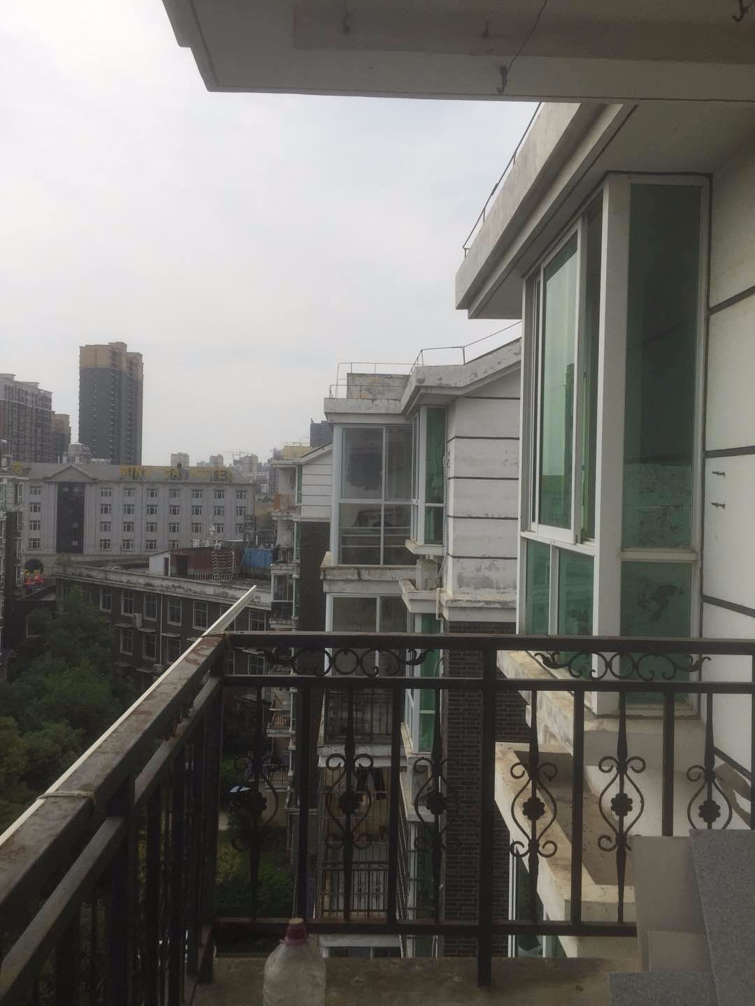 一中花园，个人产权（2证）