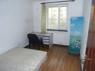 中百仓储后（宾馆式）单间出租