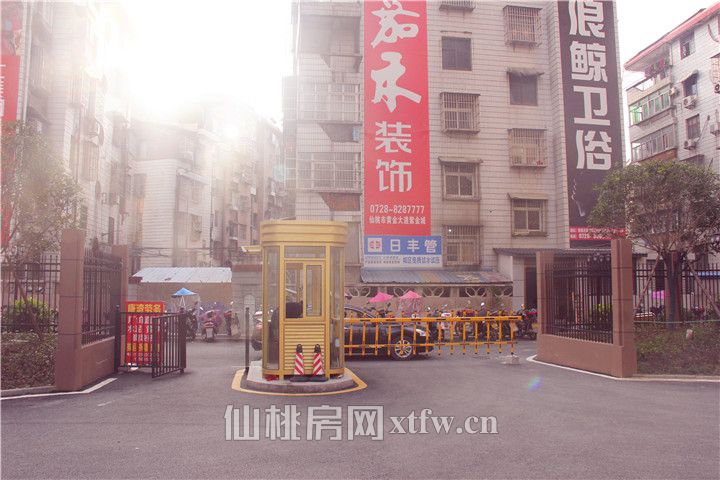 康湾一品绿化施工加速：现房实景渐已呈现