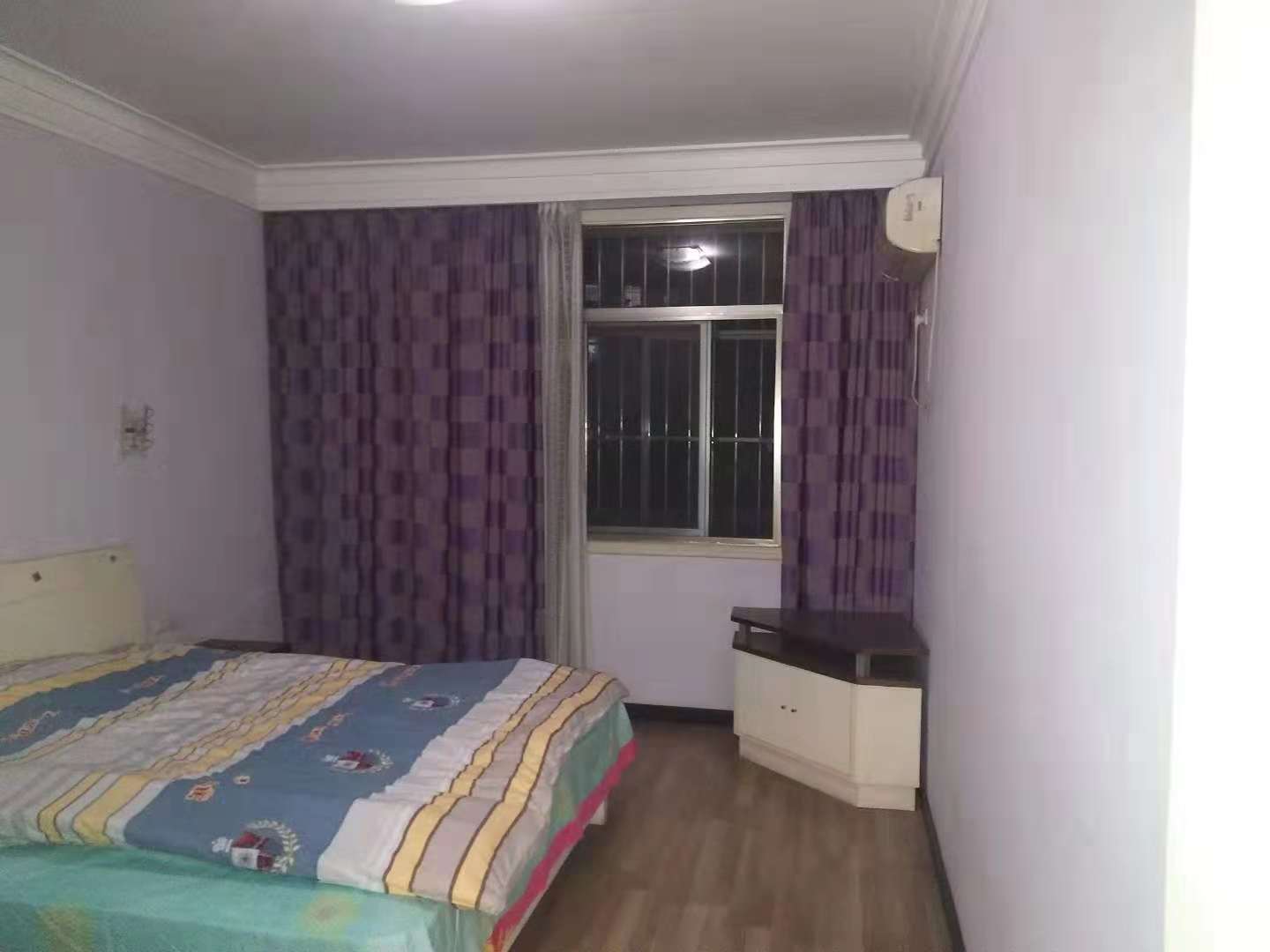 毅德园精装现房，价格美丽，证件齐全！