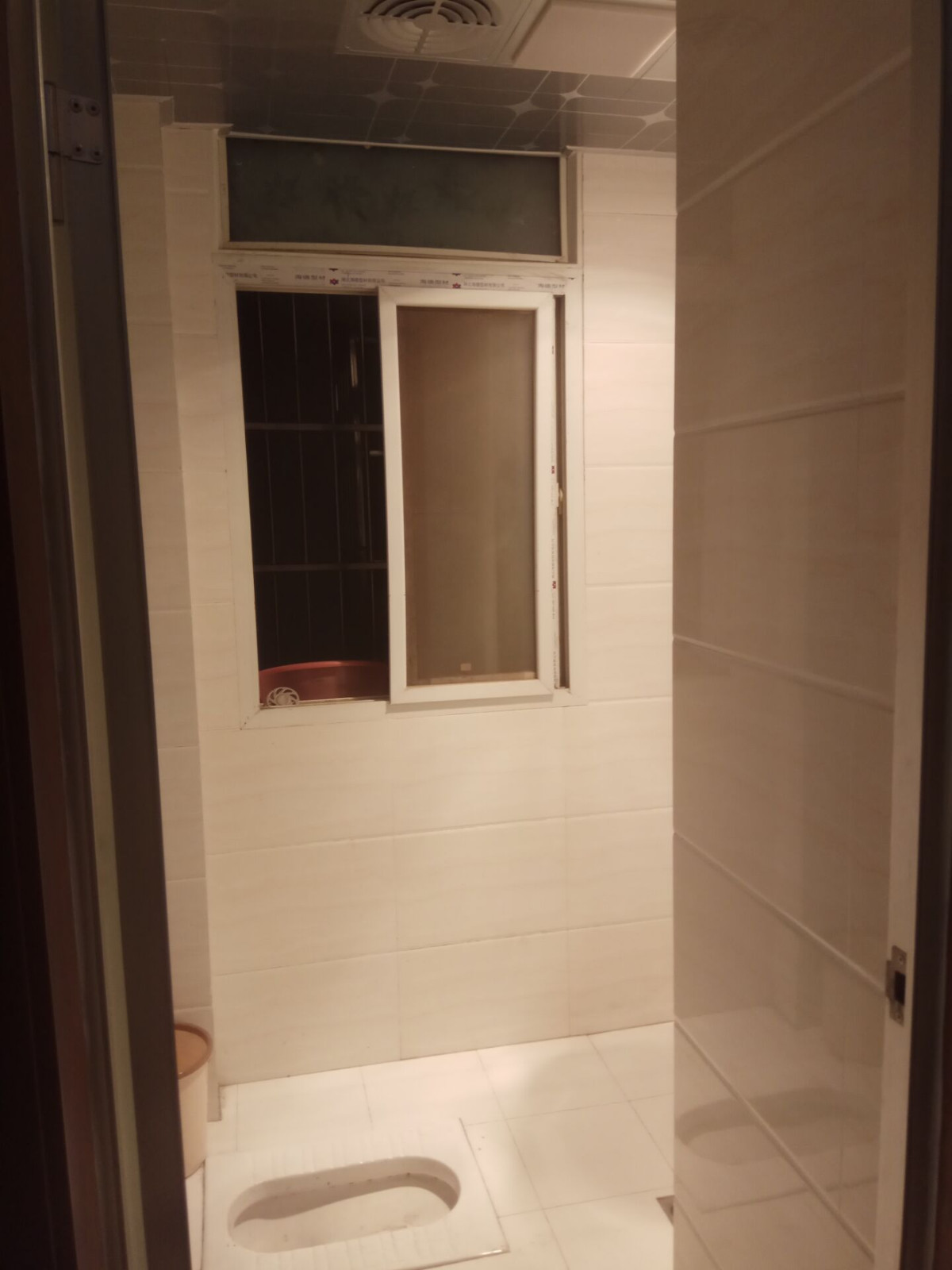 一个舒适居住和办公的多功能空间