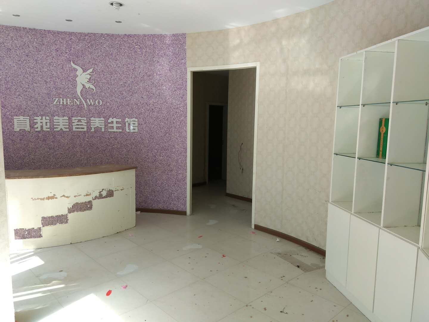 市政府广场工行营业部旁门面