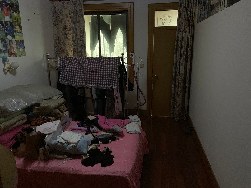 财政局宿舍， 地段，离 近