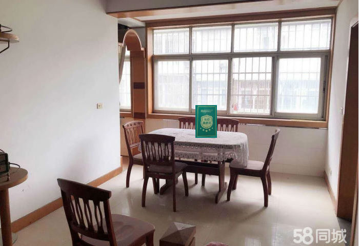 烟草巷单位宿舍楼大面积138平带1楼储物室诚意出售证件齐全园内可停车