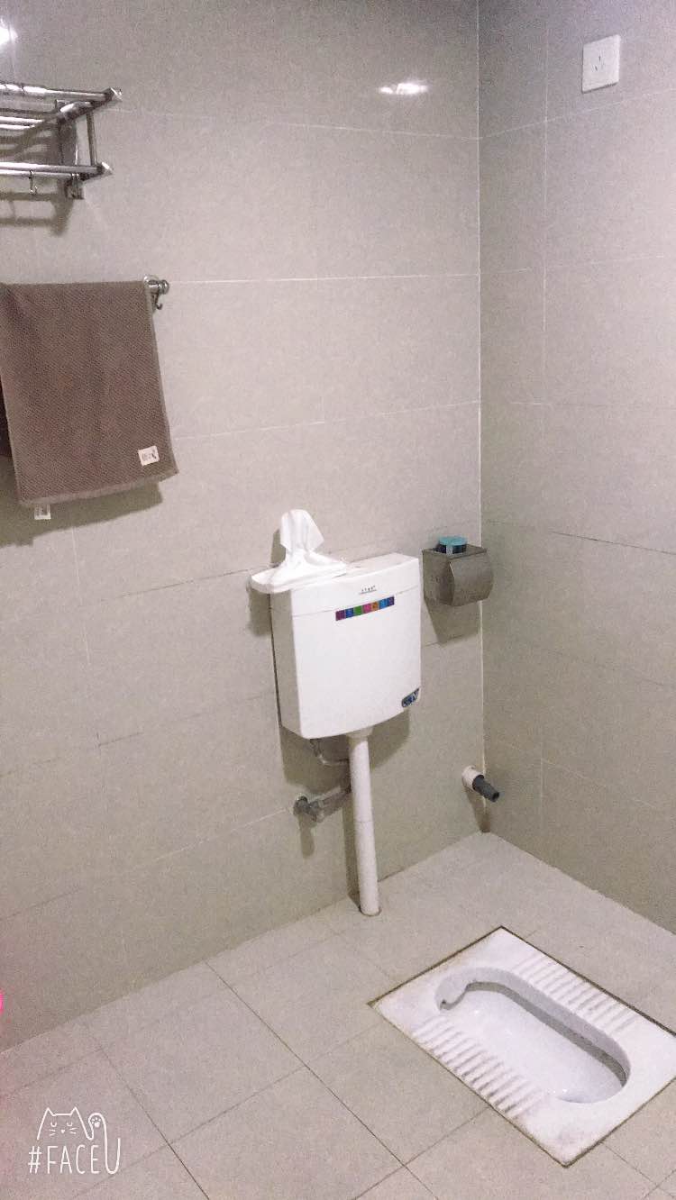 沃尔玛附近三房出租