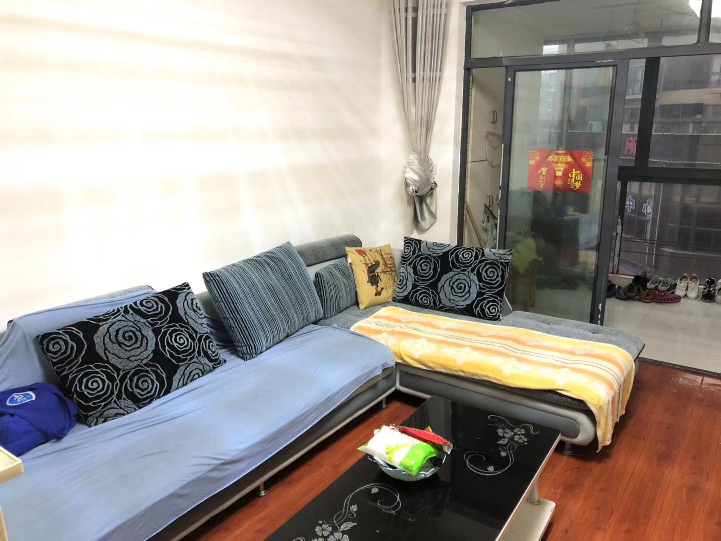 鸣宇尚城精装三房，楼层好，不动产证在手！