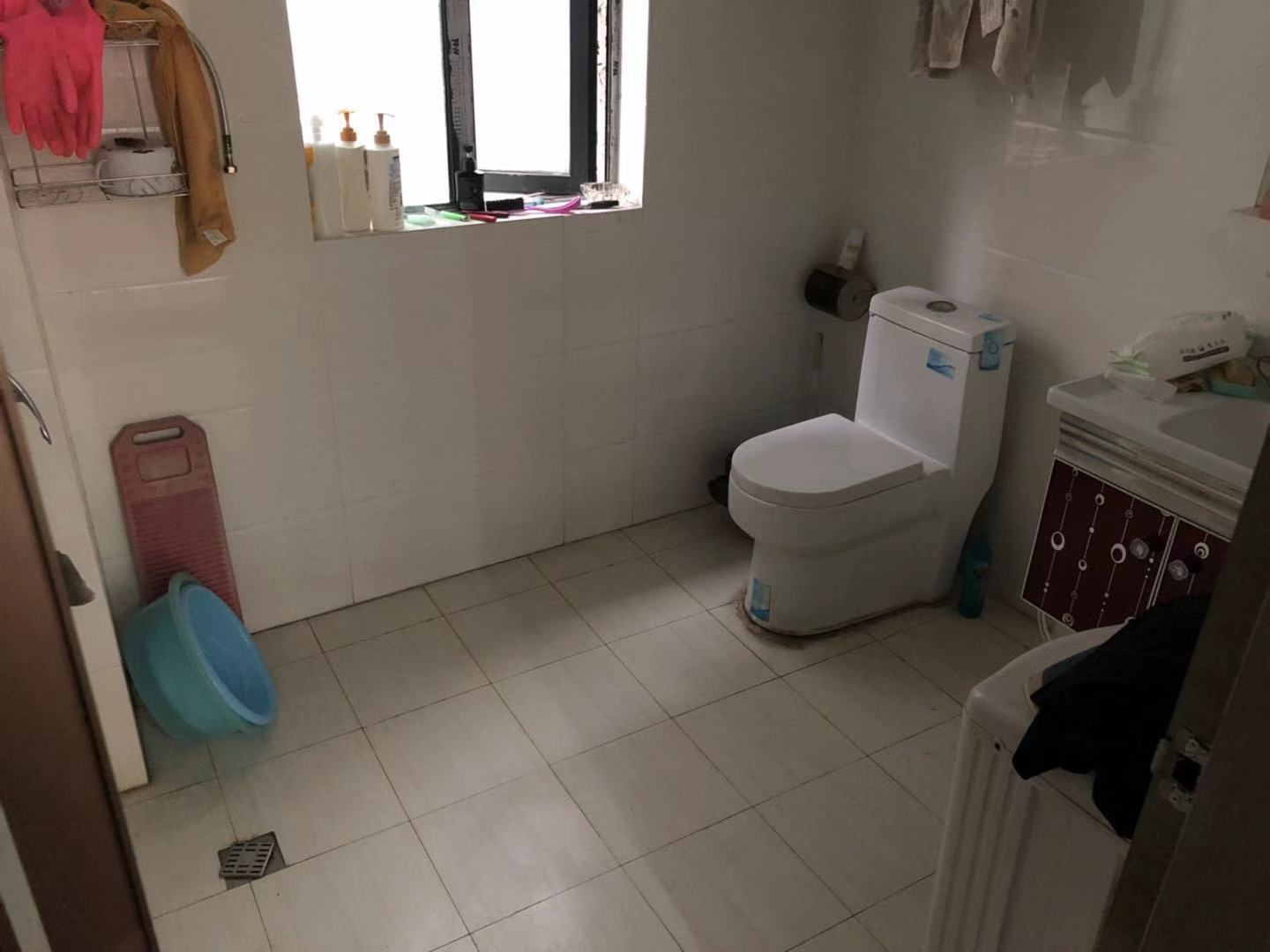 鸣宇尚城精装三房，楼层好，不动产证在手！