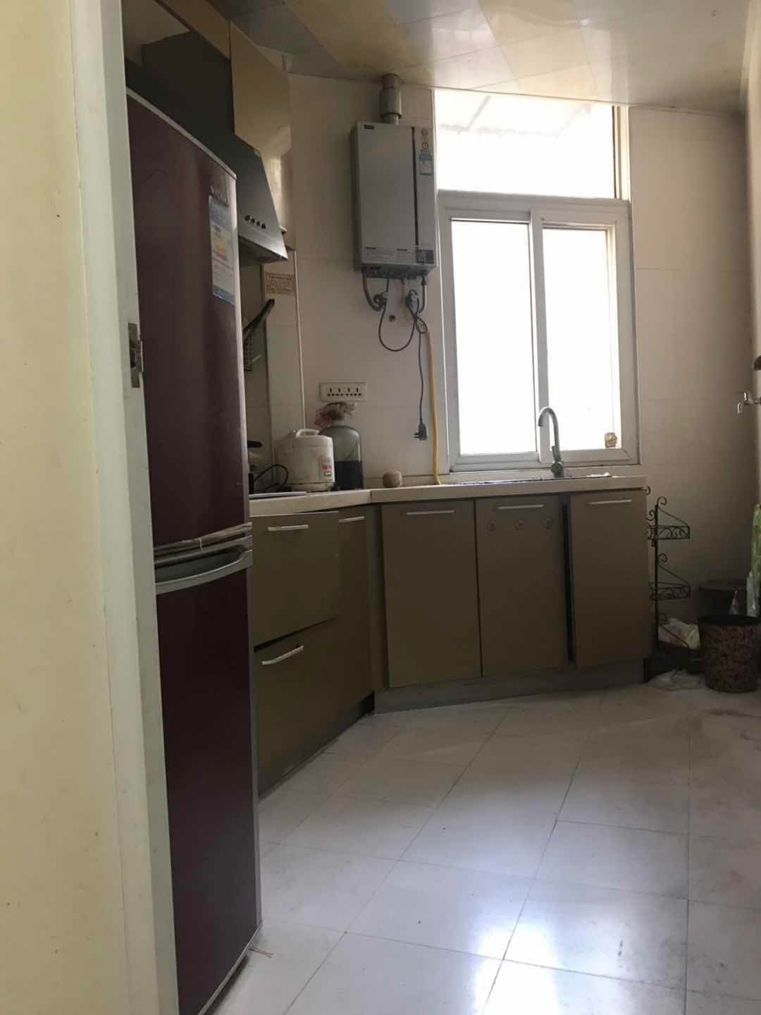 世北春花园精装 房出售